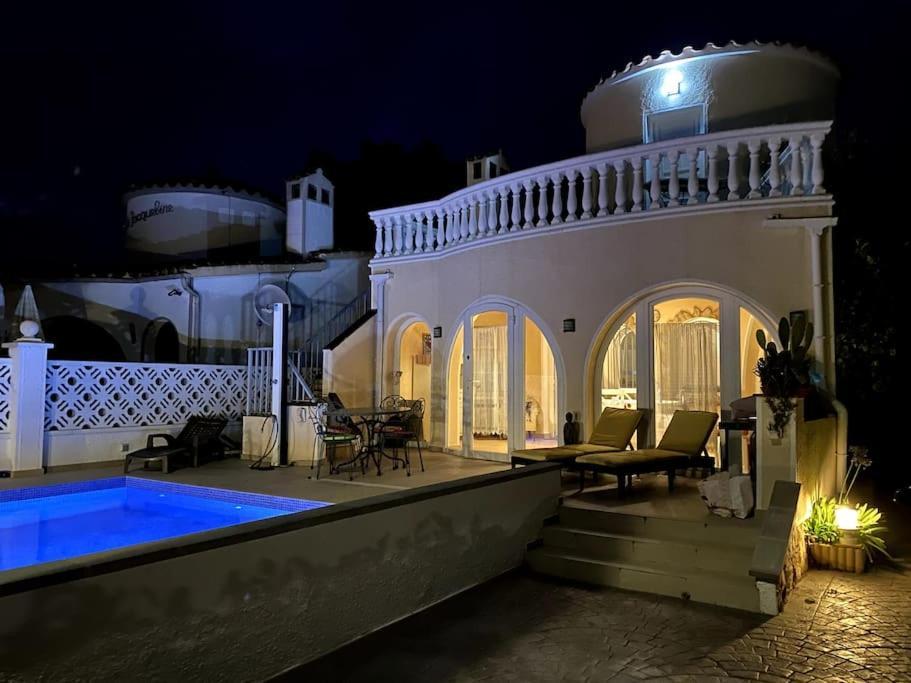 Jolie Maison Avec Sa Piscine Privee Wifi Empuriabrava Exterior photo